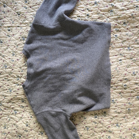 NWT Aritzia Wilfred Free Mavis Long Sleeve Henley Top Gray XXS - Picture 8 of 8